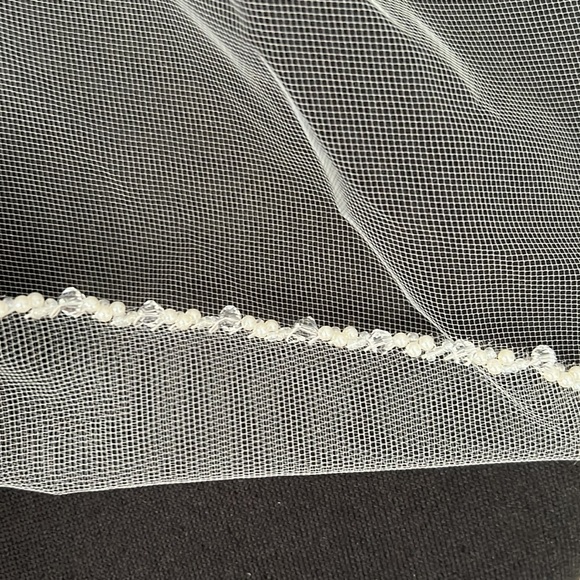 NEW BRIDAL WEDDING VEIL - Picture 4 of 5